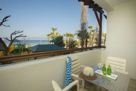 Louis Althea Beach in Παραλίμνι — foto 29