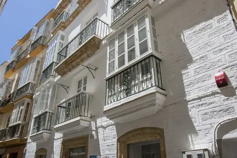 Casual con Duende Cádiz in Málaga