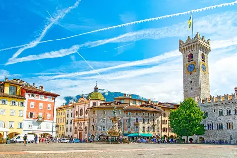 Ontdek de Dolomieten in Trentino, Malè in Malé — foto 11