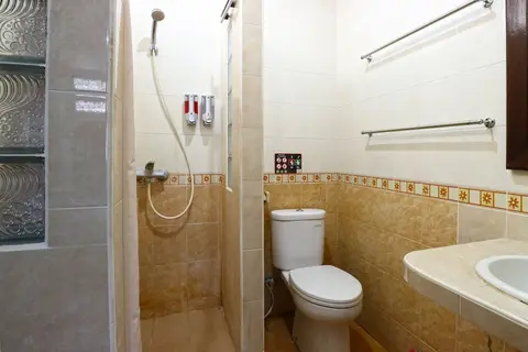 Gemini Star Hotel in Kuta — foto 24