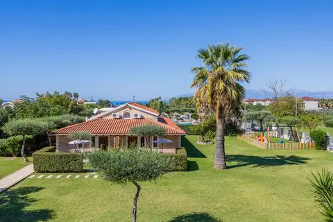 Bostonia Village in Αχαράβη — foto 10