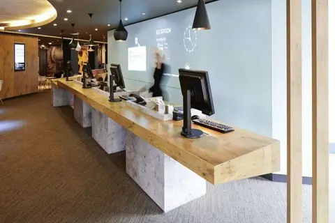 Ibis Styles London Heathrow in Londen — foto 3