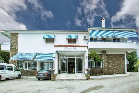 Xenios Port Marina Hotel in Πευκοχώρι — foto 10