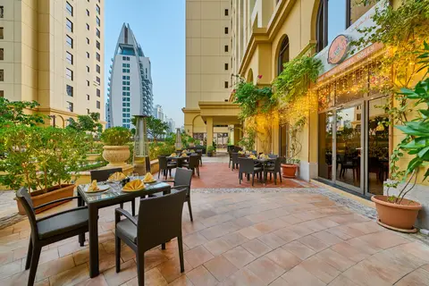 Ramada Hotel & Suites by Wyndham Dubai JBR in Dubai — foto 3