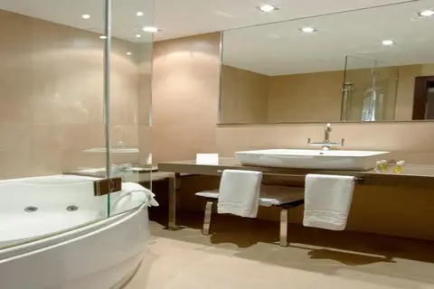 AZZ Asturias Langrehotel in Langreo — foto 10