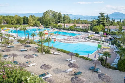 Camping Bella Italia in Peschiera del Garda — foto 9