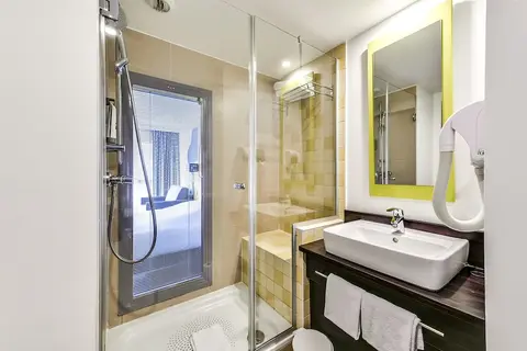 Hotel ibis Styles Nice Vieux Port in Nice — foto 30