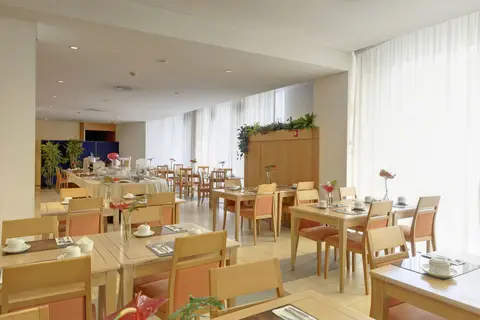 TRYP by Wyndham Porto Centro Hotel in Vila Nova de Gaia — foto 27