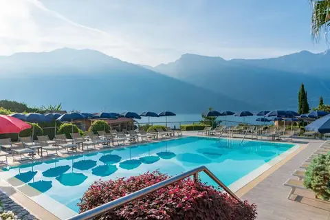 Hotel Royal Village in Limone sul Garda — foto 9