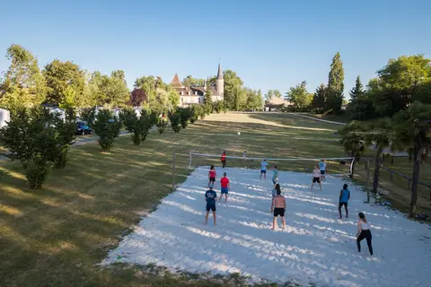 Camping Château De Fonrives in Rives — foto 9