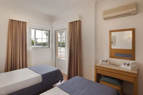 Turim Estrela do Vau Hotel in Mexilhoeira Grande — foto 14