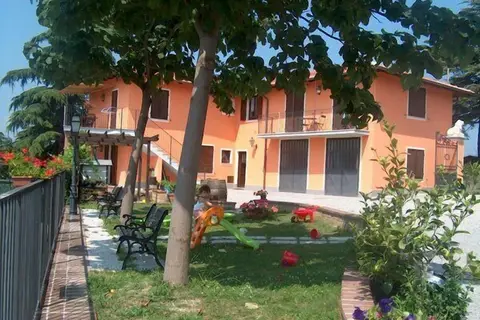 Agriturismo Cantina Bevione in Farigliano, foto 23