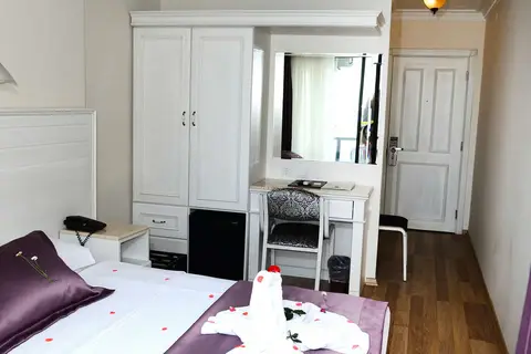 Hotel By Karaaslan Inn in Kuşadası — foto 24