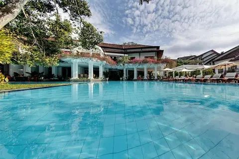 Mahaweli Reach Hotel in Katugasthota — foto 2