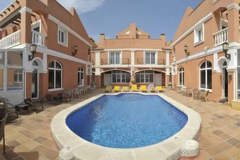Lloyds Beach Club in Torrevieja