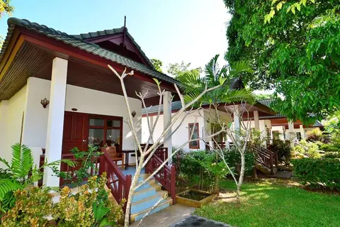 First Bungalow Beach Resort in บ้านเฉวง — foto 13
