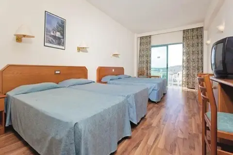 Antigoni Hotel in Παραλίμνι — foto 4