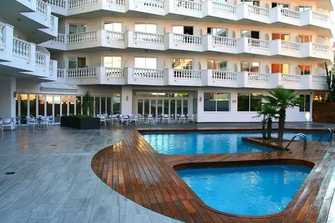 Hotel Bernat II in Calella — foto 12