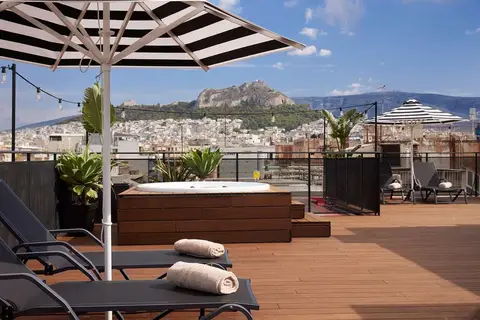 Max Brown Downtown in Athene