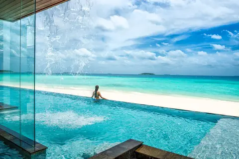 Four Seasons Resort Maldives at Landaa Giraavaru in Landaa Giraavaru