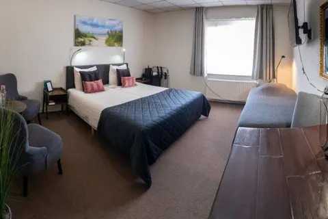 Hotel De Zwaan Schoondijke foto 10