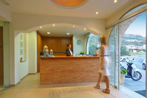Alianthos Beach in Alianthos Beach Hotel, foto 9