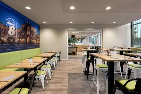 Super 8 by Wyndham Dresden in Dresden — foto 9