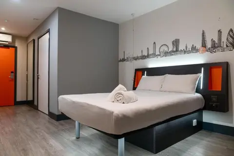 easyHotel London City Shoreditch in Londen — foto 7