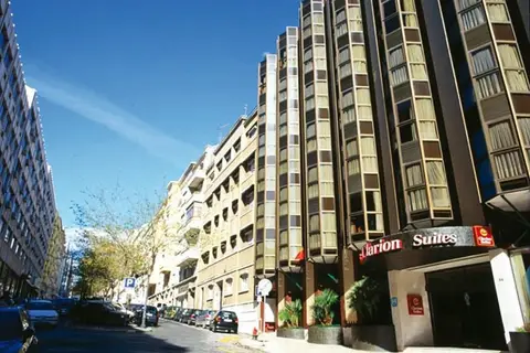 Legendary Lisboa Suites in Almada — foto 8