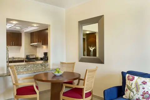 Copthorne Lakeview Hotel Dubai in Cucina — foto 14