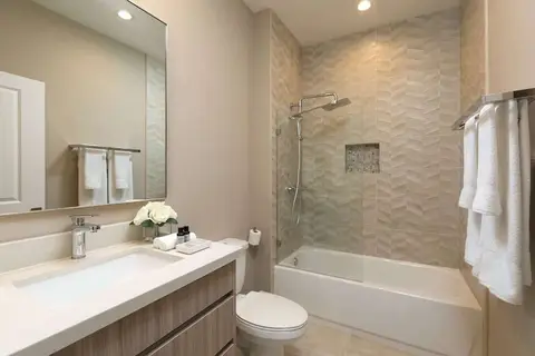 Magic Village Views Trademark Collection by W in Rockefeller Way — foto 20