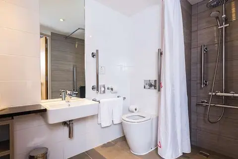 Holiday Inn Belfast City Centre in Belfast — foto 17