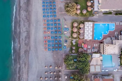 Erato Beach Hotel in Πλατανιάς — foto 11