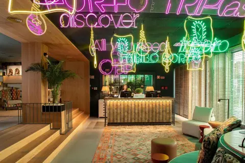 Se Catedral Hotel Porto, Tapestry Collection by Hilton in Vila Nova de Gaia