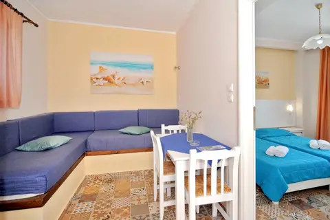 Byron Apartments in Τιγκάκι — foto 10