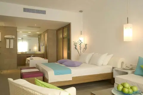 Petasos Beach Resort & Spa in Πλατύς Γιαλός — foto 13