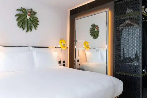 Hotel Mama Shelter Lisboa in Lissabon — foto 24