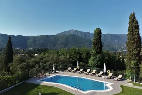 Ziogas Luxury Appartementen in Κάτω Κορακιάνα — foto 3