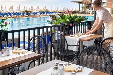 Hotel Sol Luna Bay Resort in Обзор — foto 3