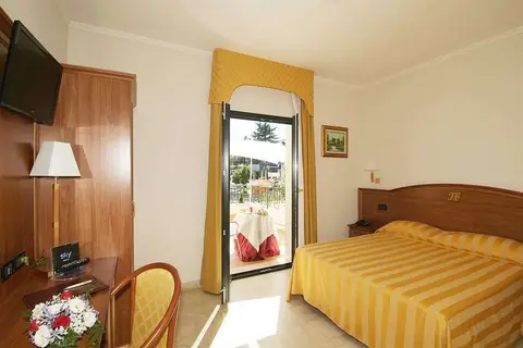 Fashion Hotel in Valmontone — foto 3