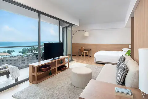The Andaman Beach Hotel Phuket in ตำบลป่าตอง — foto 6