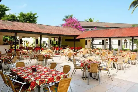 Bungalow Beach Hotel in Serrekunda — foto 6