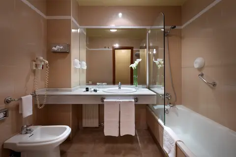 Exe Hotel El Magistral in Oviedo — foto 25