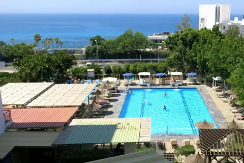 Marina in Ayia Napa — foto 11