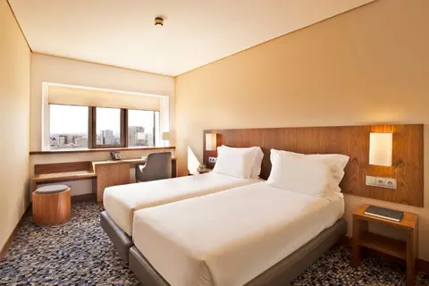 Ramada by Wyndham Lisbon in Almada — foto 16