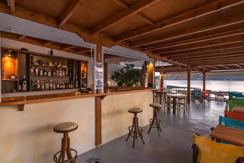 Apollon Studios-Rooms in Πολλώνια — foto 10