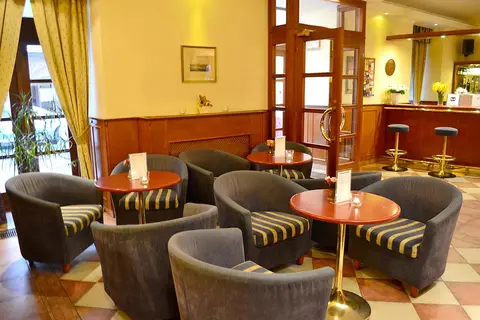 Hotel Arbes in Praag — foto 2