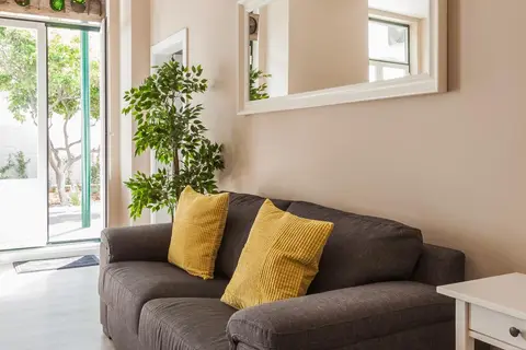 Vila Garden Guesthouse in Almada — foto 10