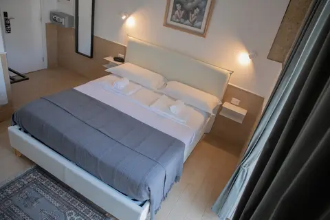 H22 Hotel in Napels, foto 25