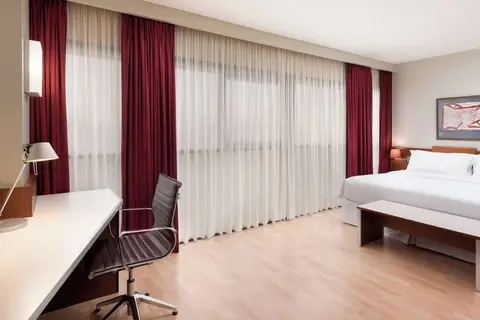 Four Points by Sheraton Barcelona Diagonal in Barcelona — foto 20